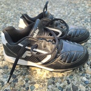 Franklin baseball cleats size 13 black and white